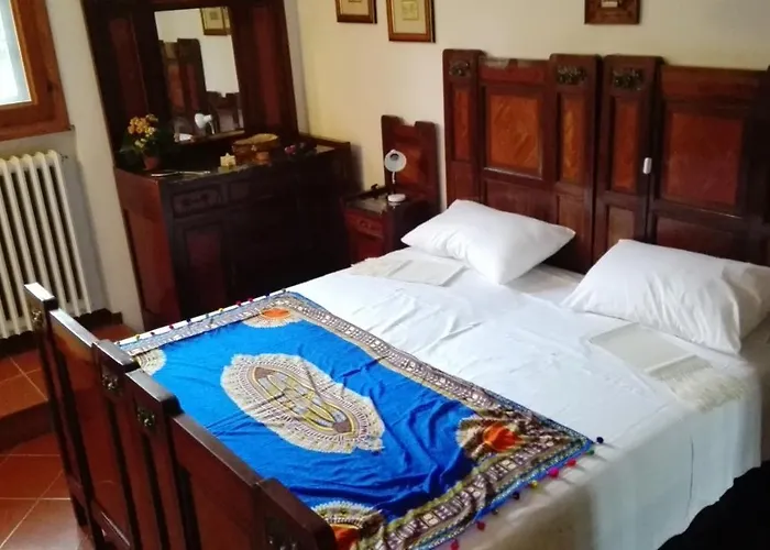 לינה וארוחת בוקר Casina Belvedere *