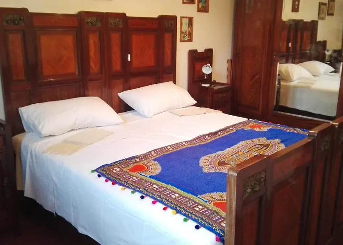 לינה וארוחת בוקר Casina Belvedere *